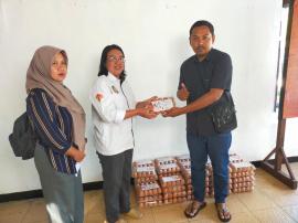 PENDISTRIBUSIAN TELUR MINGGU KE 8